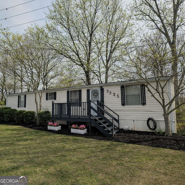 5525 Mount Shores Circle Gainesville