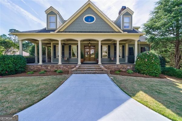 115 Peninsula Drive, Peachtree City