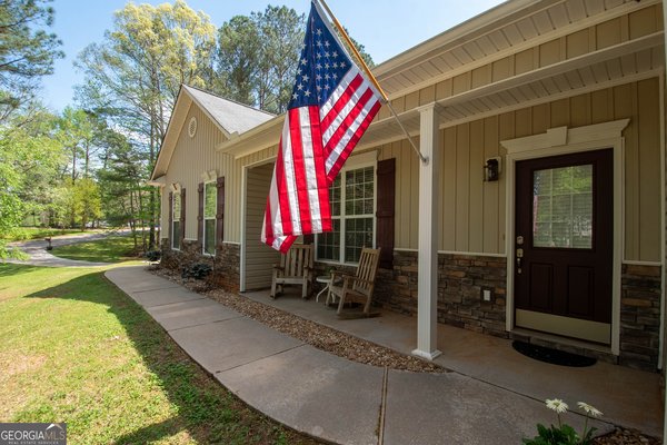 101 Philmont Court, Lagrange