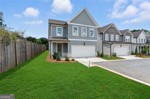 4669 Blue Topaz Trail, Kennesaw