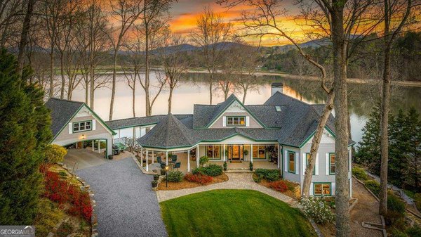 216 Burnell Lane Blairsville