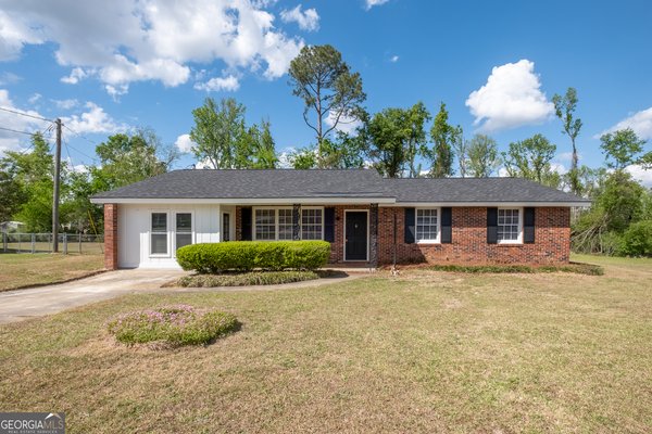 1806 North Maple Drive, Vidalia