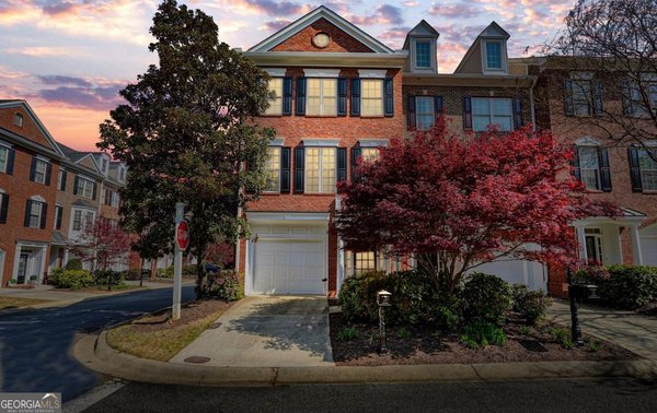 3412 Waters Edge Trail, Roswell