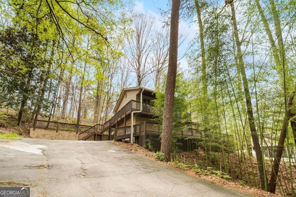 5121 Heather Road, Smyrna