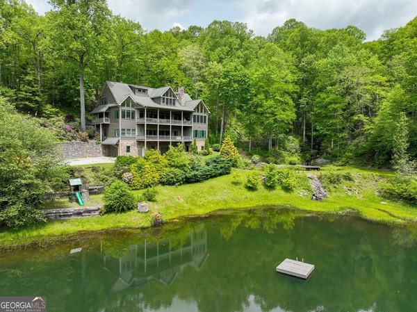 115 Dam Lake Drive, Dillard