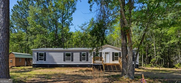 744 Live Oak Church Road, Hinesville