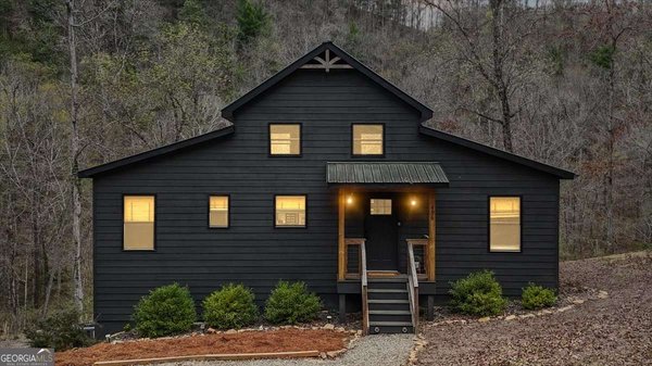 496 Meadow Lane, Talking Rock