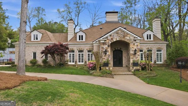 890 Marseilles Drive, Sandy Springs