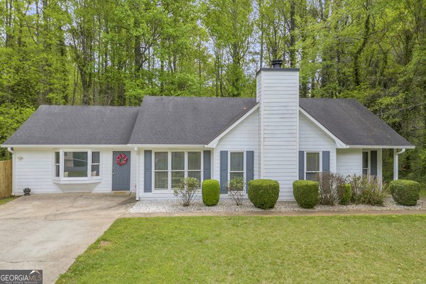 1517 Country Court, Auburn