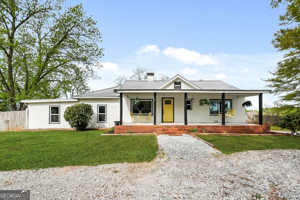 1015 Sid Hunter Road, Senoia