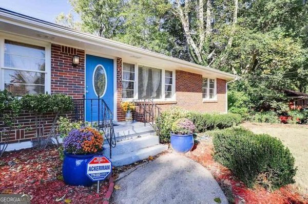 2973 Gresham Road, Atlanta