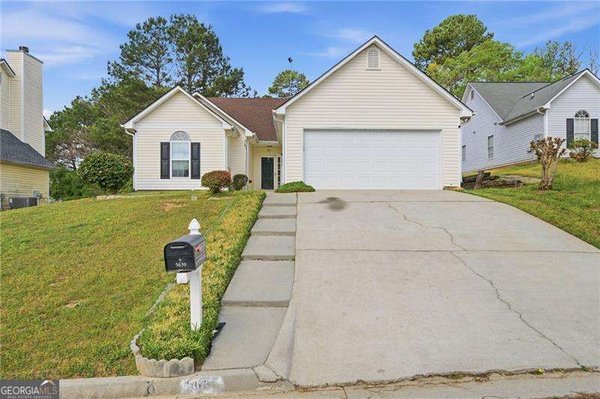 5639 Isleworth Court, Atlanta