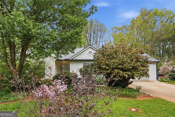 6630 Brittney Lane, Cumming