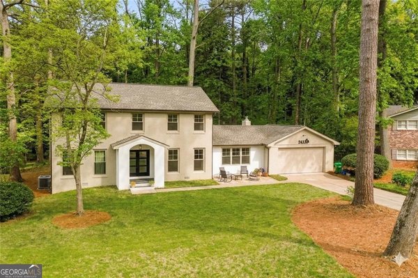 2433 Helmsdale Atlanta