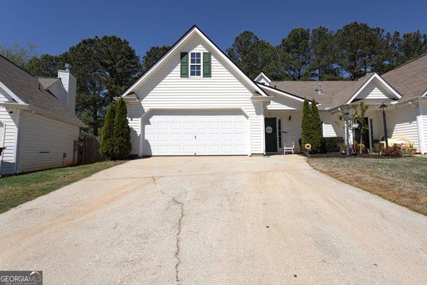175 Courtyard Lane Newnan