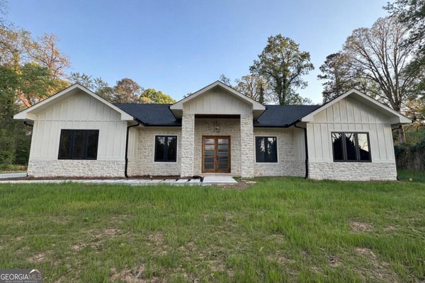 2594 Cascade Road Atlanta