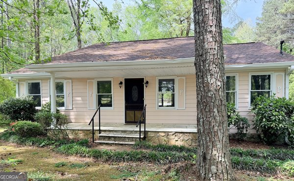 1129 Cave Springs Road Douglasville