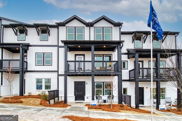 708 Mulberry Circle Woodstock