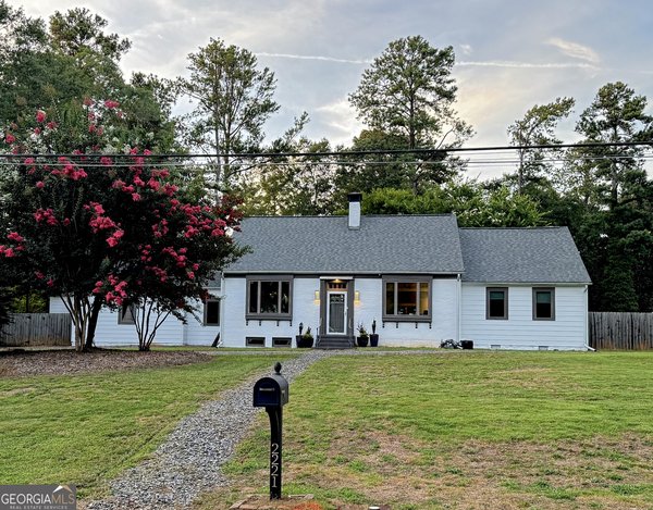 2221 Highview Road, Atlanta