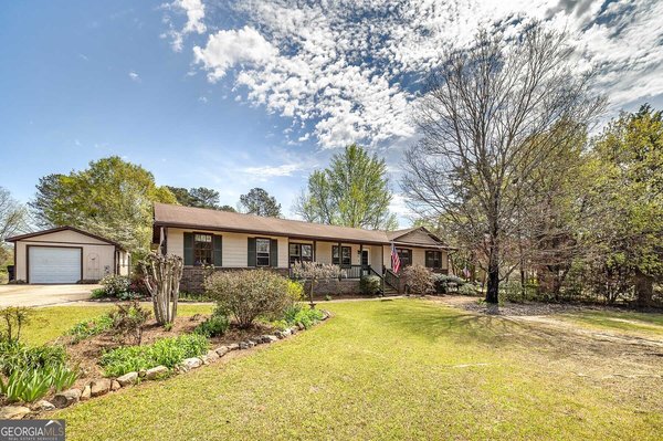 155 Southmoor Circle, Stockbridge