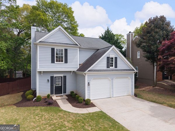 165 Farnworth Lane, Roswell