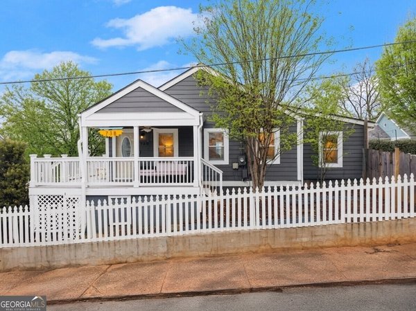 738 Woodson Street, Atlanta