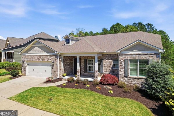 655 Hemlock Trail, Canton