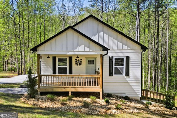 240 Mill Pond Court Jasper