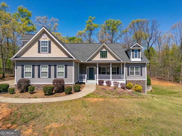 268 Woods Drive, Mount Airy