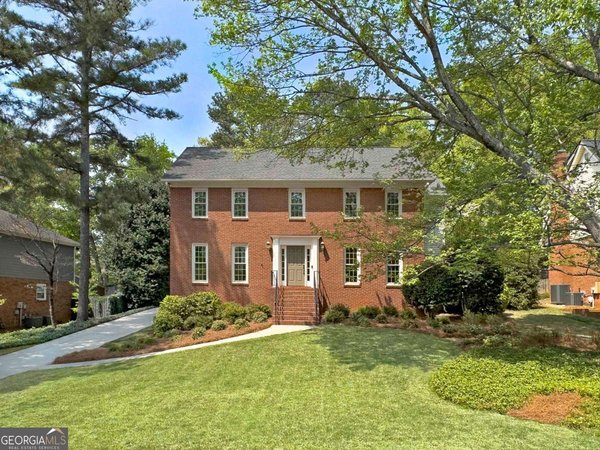 2020 Pearwood Path Roswell