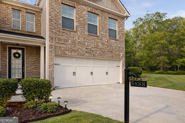 5888 Radford Loop, Fairburn