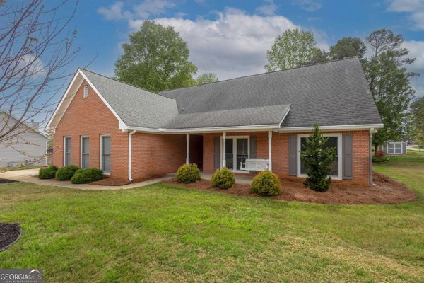 5602 Ivy Green Drive, Buford