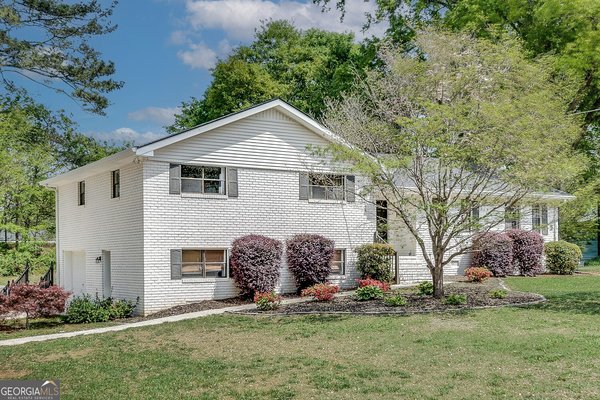 151 Suburban Drive Kennesaw
