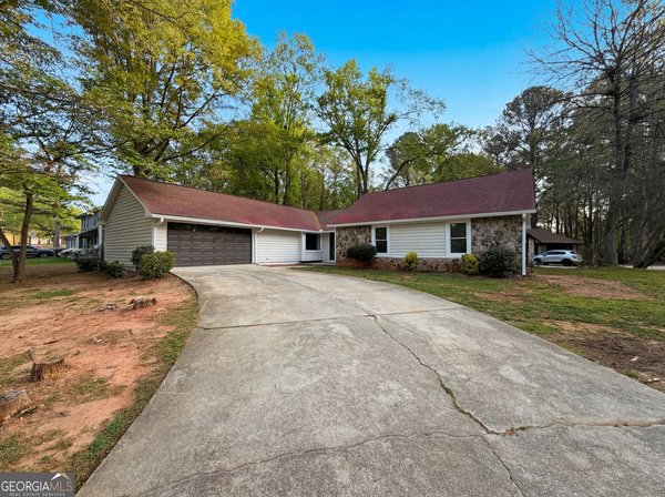 1430 Stoneleigh Hill Road Lithonia