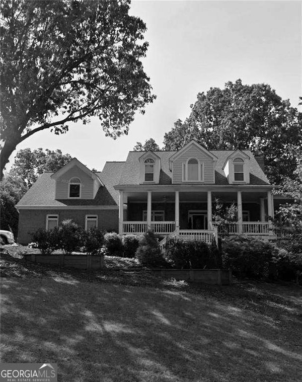 2936 Summitop Road Marietta