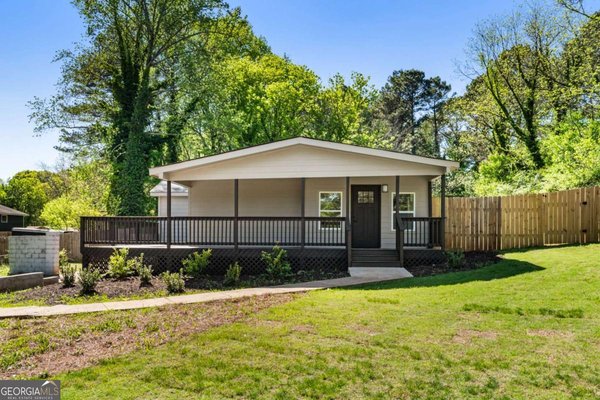 8859 Thomas Road, Jonesboro