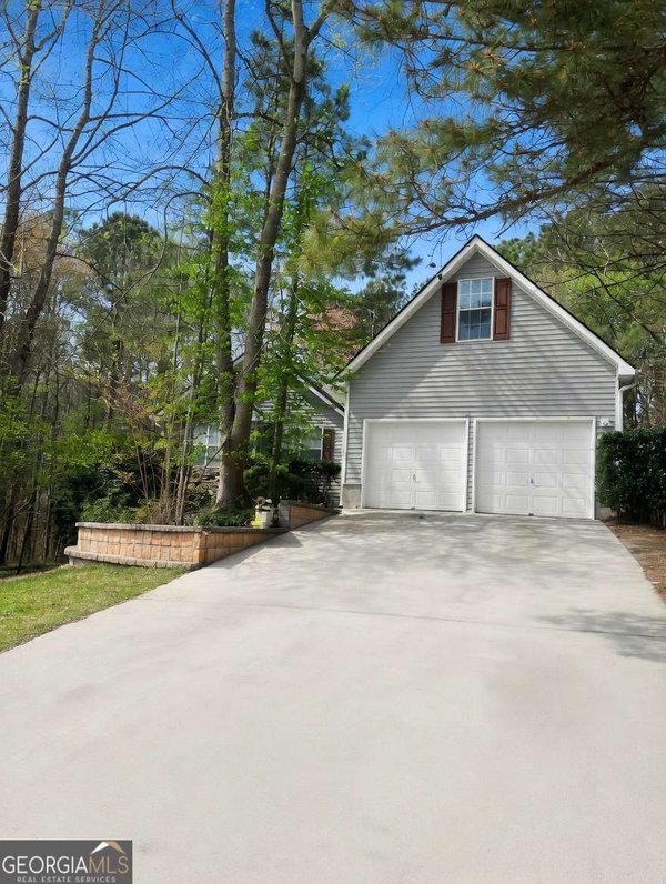 2072 Amberly Crossing Lane, Dacula