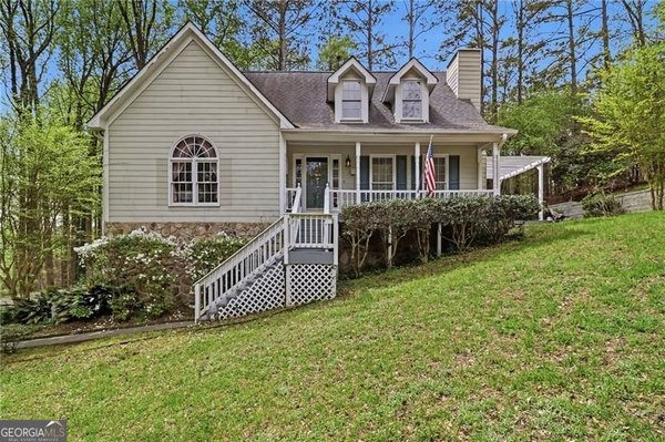 206 Apple Court, Woodstock