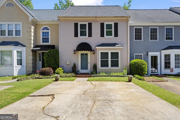 573 Salem Woods Drive, Marietta