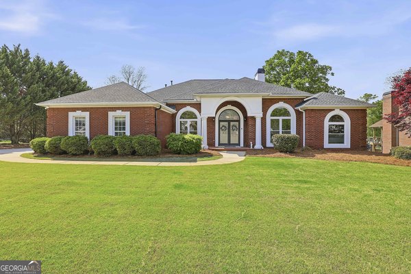 110 Lake Park Court Sharpsburg