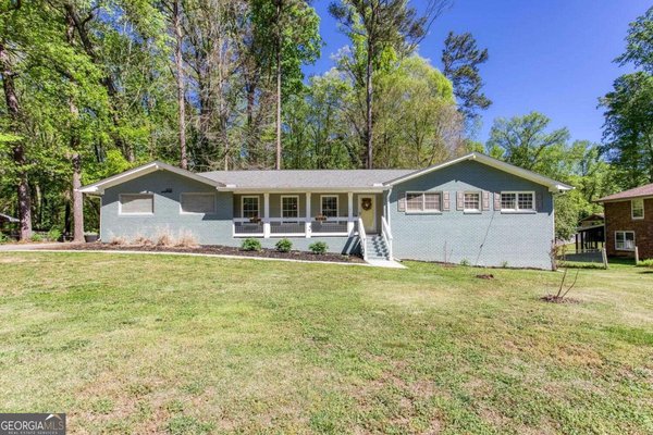 3135 Laura Lane, Lithia Springs