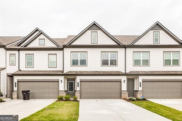 23 Felton Walk Boulevard Cartersville