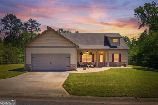 1010 Holliday Pass Griffin