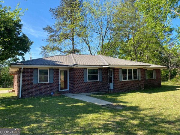 394 Thompson Lane, Statesboro