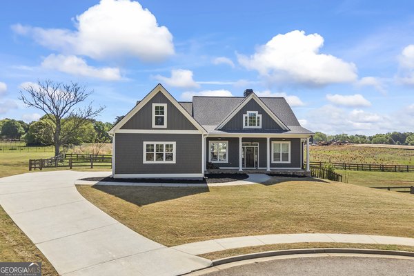 225 Wicklow Court, Hoschton