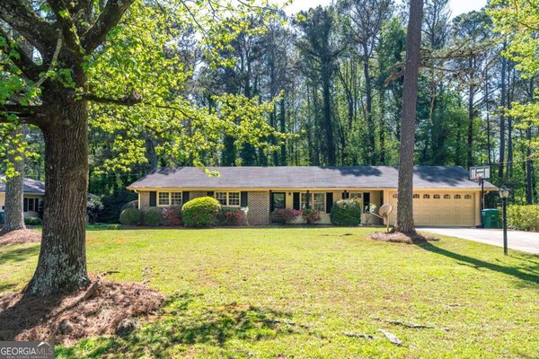 1407 Ridgewood Drive, Lilburn