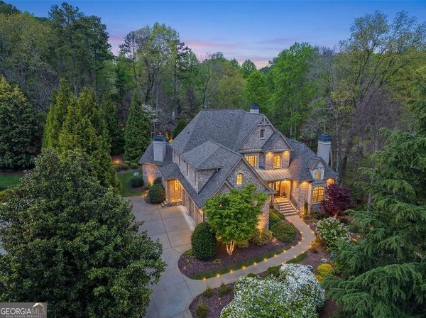 750 Tramore Place Milton