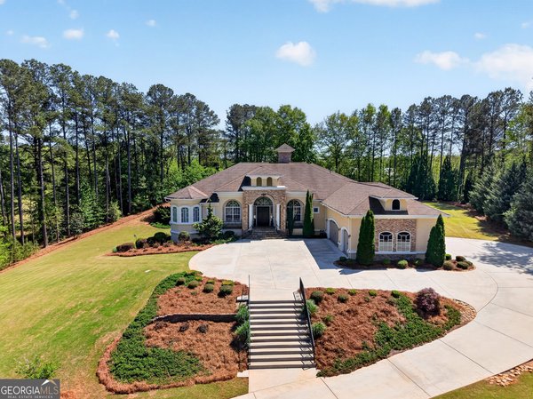 202 Carriage Lane Peachtree City