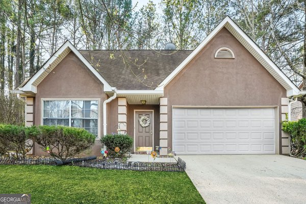 318 Eagle Court Stockbridge