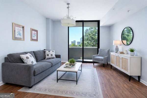 3040 Peachtree Road, Atlanta